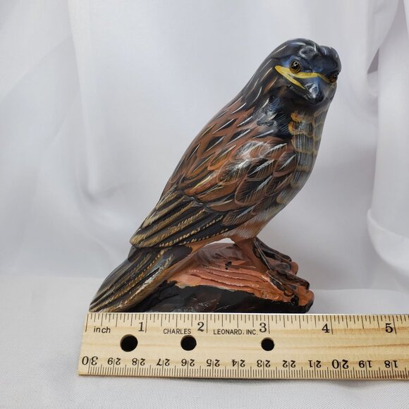 Vintage Action International Painted Stone Bird Figurine Falcon Hawk 5.25" tall - Picture 3 of 16